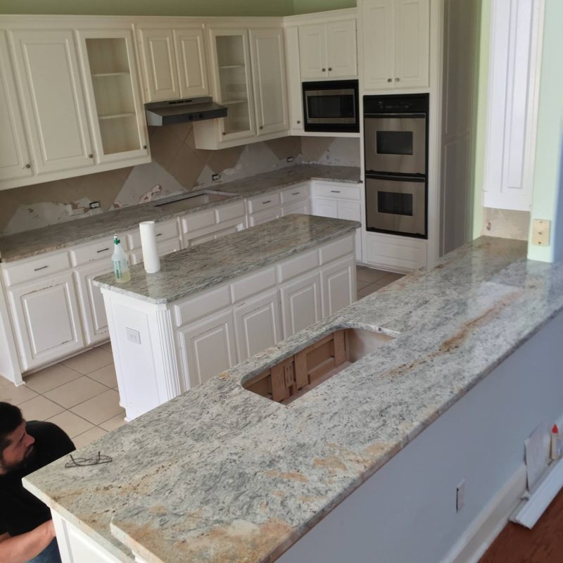 Colonial Gold Granite Kitchen in Irving, TX - EconGranite